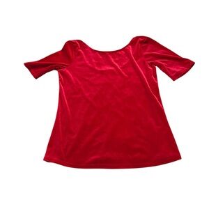 3/$15 GIBSON velvety red top